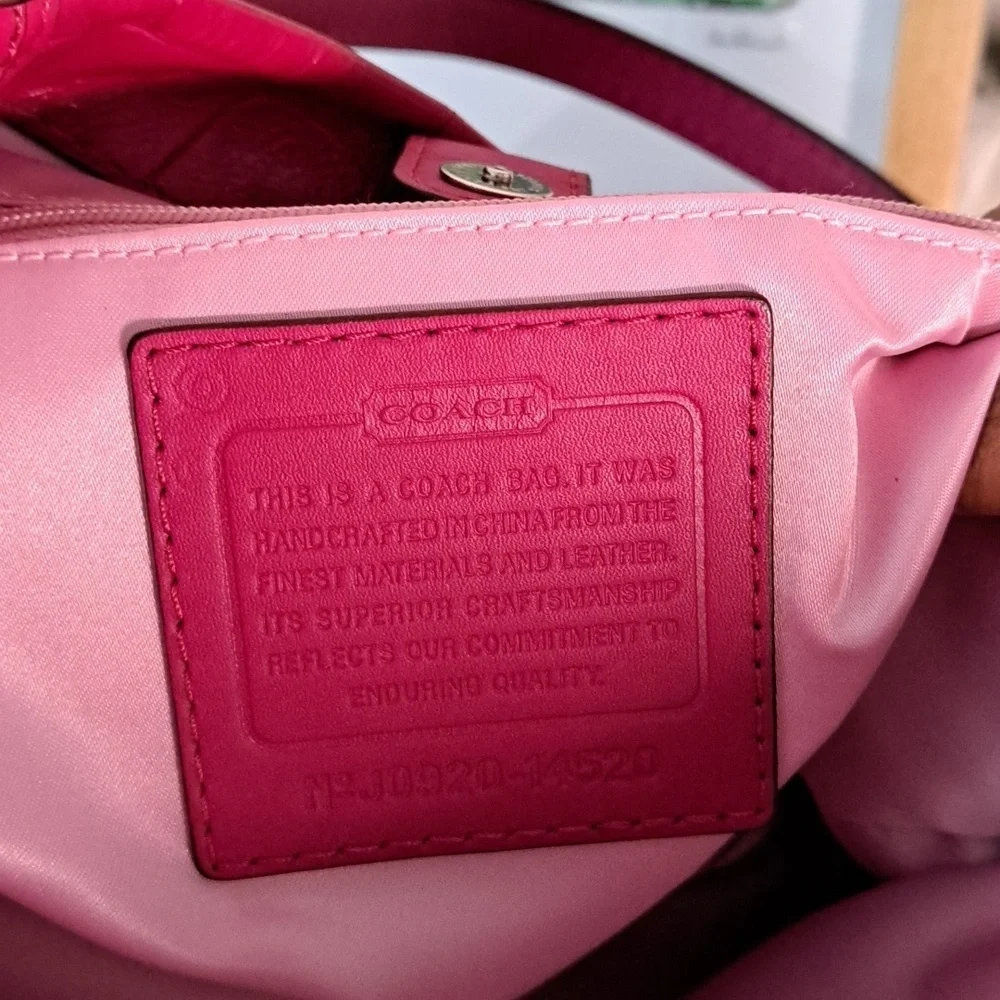Coach NWTs Peyton Embossed Patent Leather Carryall Tote Bag
